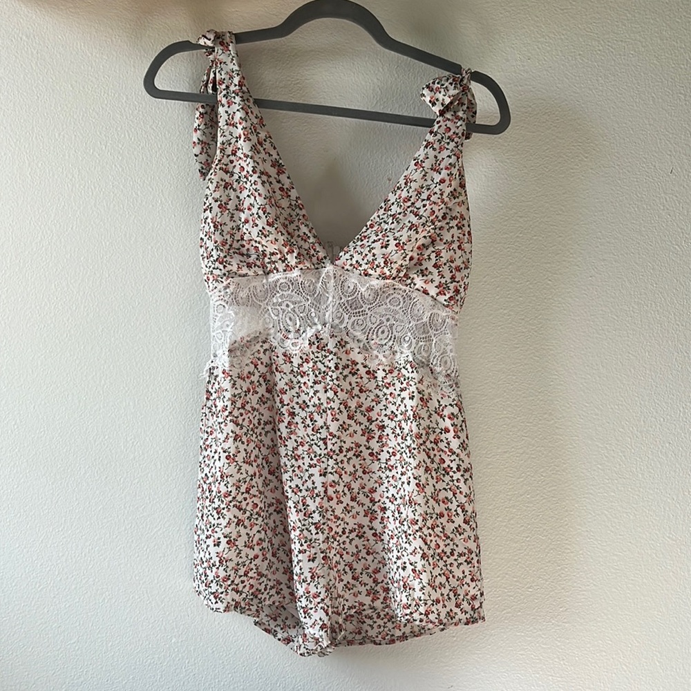 Floral and lace romper